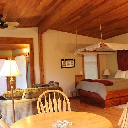 Sea Star Suites Tofino Dış mekan fotoğraf